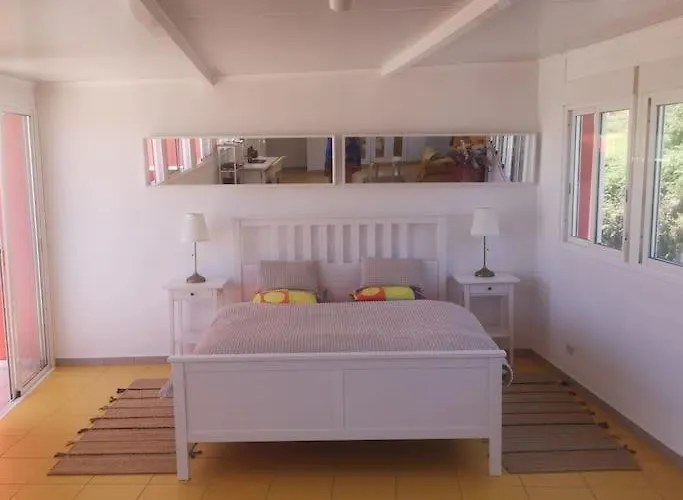 La Casa Roja 2 *